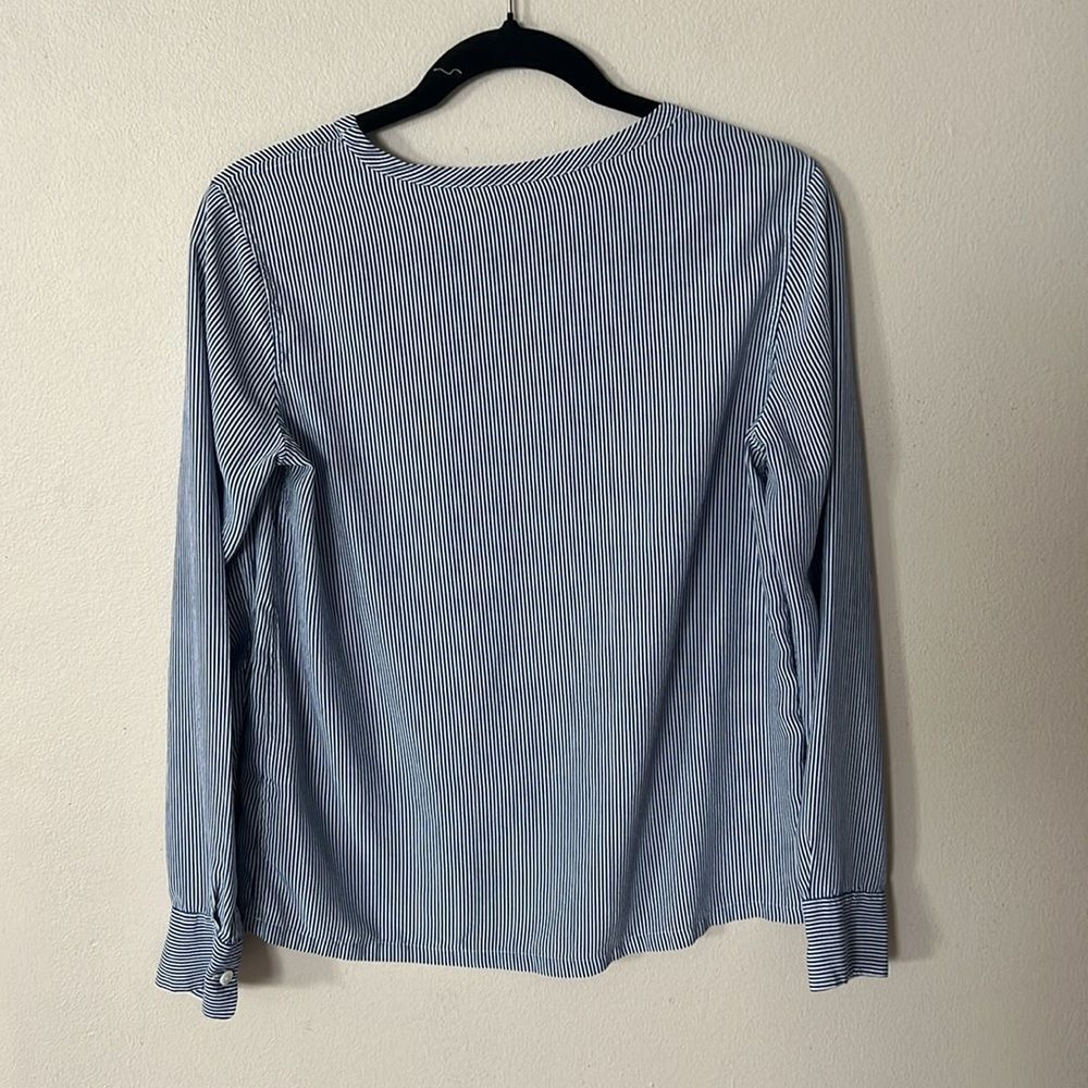 Equipment Femme Women’s Long Sleeve Silk Blouse Top Blue Stripes - Picture 5 of 13